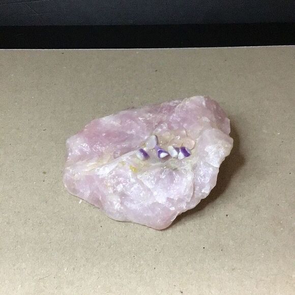 Rose, quartz, with.  Pieces, chevron, amethyst fixed to it from estate sale ￼ - Picture 1 of 6